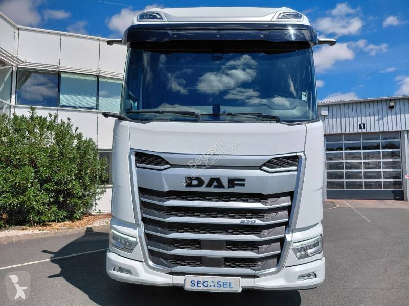 Tahač DAF 530