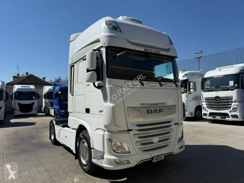 Tahač DAF 480