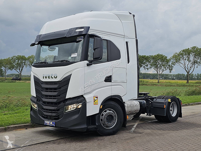 Tahač Iveco AS440S48