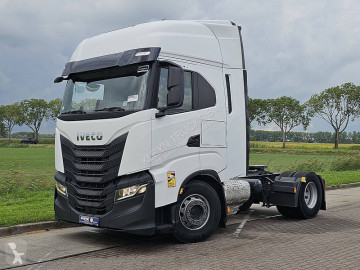 Тягач Iveco S-WAY AS440S48