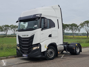 Тягач Iveco S-WAY AS440S48