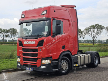 Влекач Scania