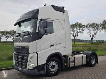 Cabeza tractora Volvo
