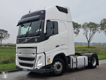 Cabeza tractora Volvo