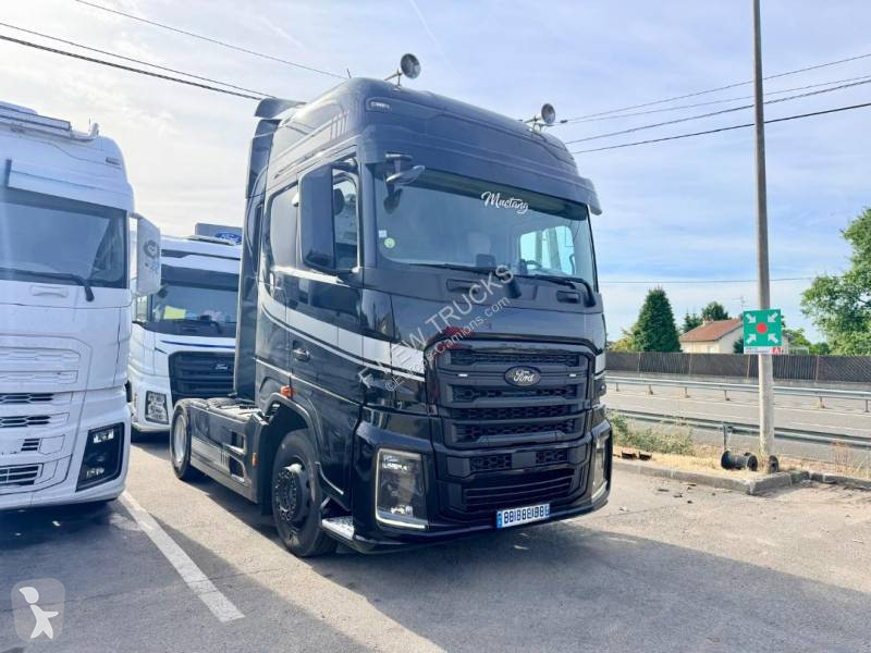 Tahač Ford Trucks  500