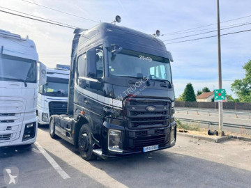 Cabeza tractora Ford Trucks