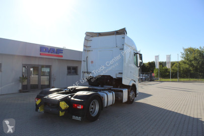 Cabeza tractora DAF