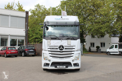 Cabeza tractora Mercedes