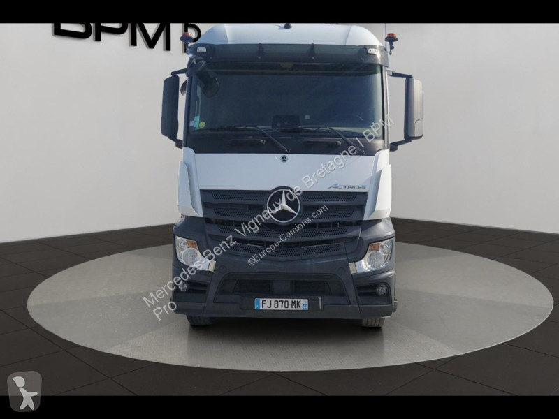 Cabeza tractora Mercedes II 1842 StreamSpace...