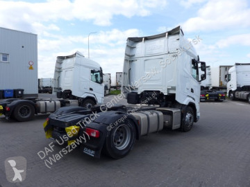 Cabeza tractora DAF