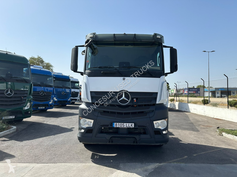 Cabeza tractora Mercedes  1845 LS