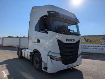Cabeza tractora Iveco