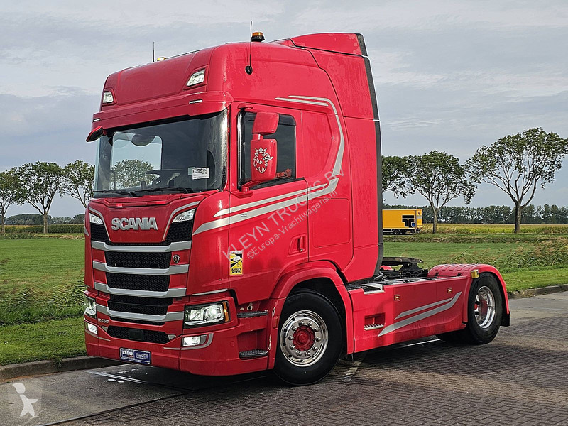 Cabeza tractora Scania