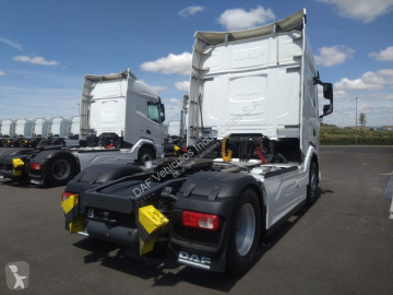 Cabeza tractora DAF
