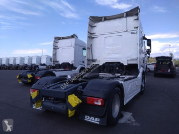 Cabeza tractora DAF