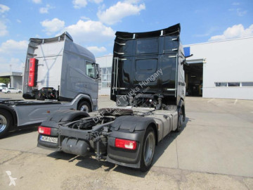Cabeza tractora DAF