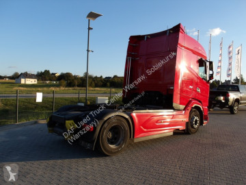 Cabeza tractora DAF