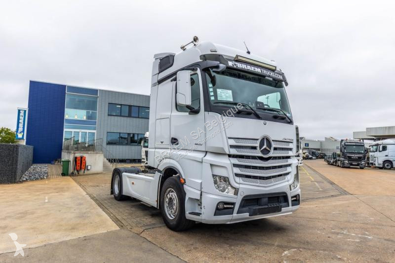 Cabeza tractora Mercedes 1848 LS