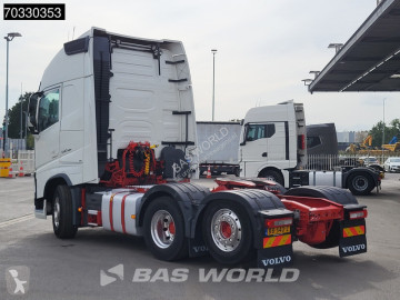 Cabeza tractora productos peligrosos / ADR Volvo