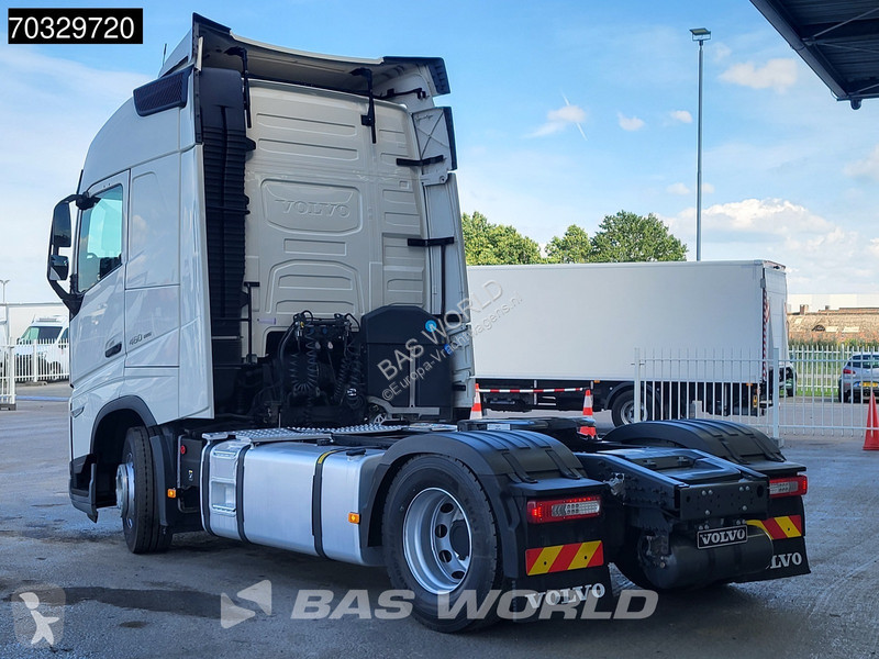 Tahač Volvo 460  4X2 Retarder 2x Tanks 90% Tyres!