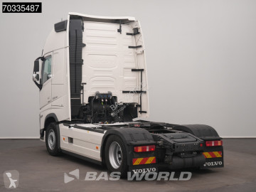 Cabeza tractora Volvo