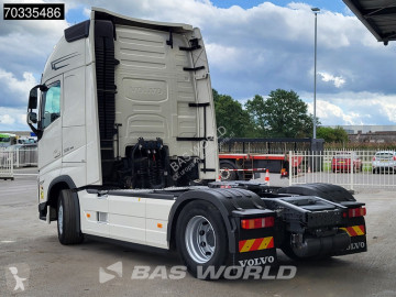 Cabeza tractora Volvo