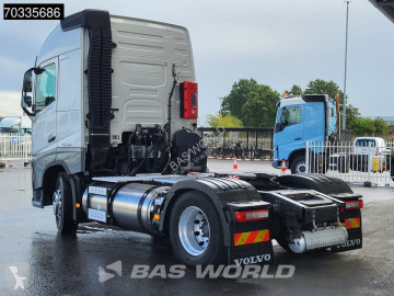 Cabeza tractora productos peligrosos / ADR Volvo