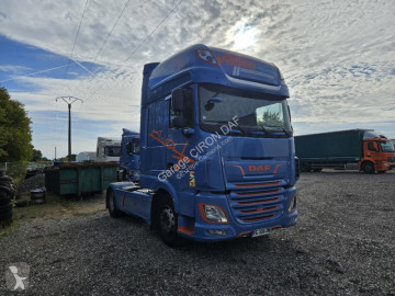 Cabeza tractora DAF