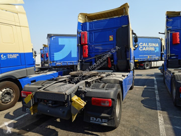 Cabeza tractora DAF