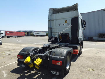 Cabeza tractora DAF