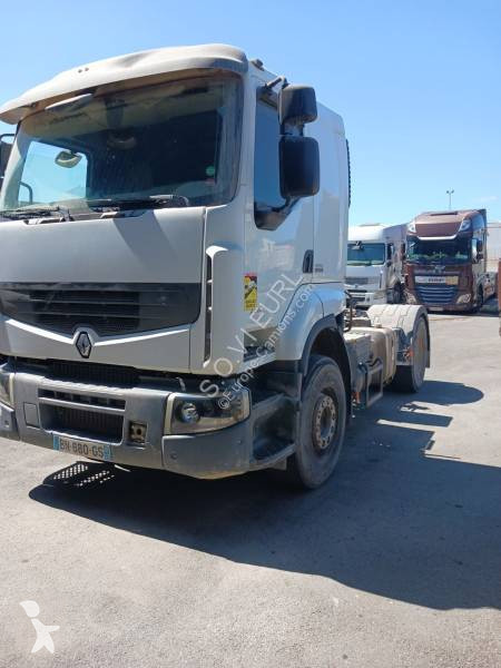 Cap tractor Renault 460 DXI