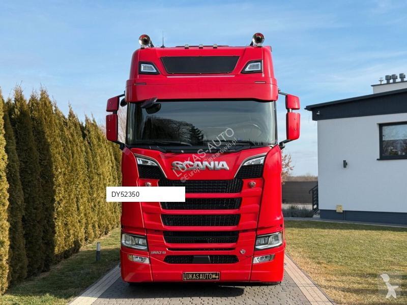 Tahač Scania S 590