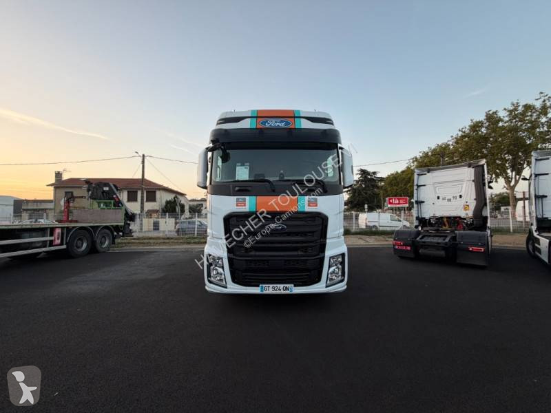 Tahač Ford Trucks  500