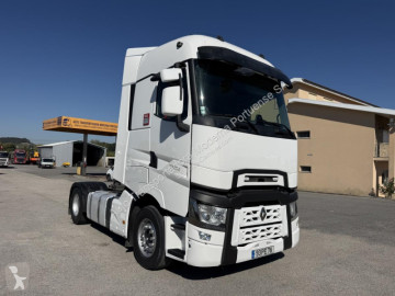 Tahač Renault