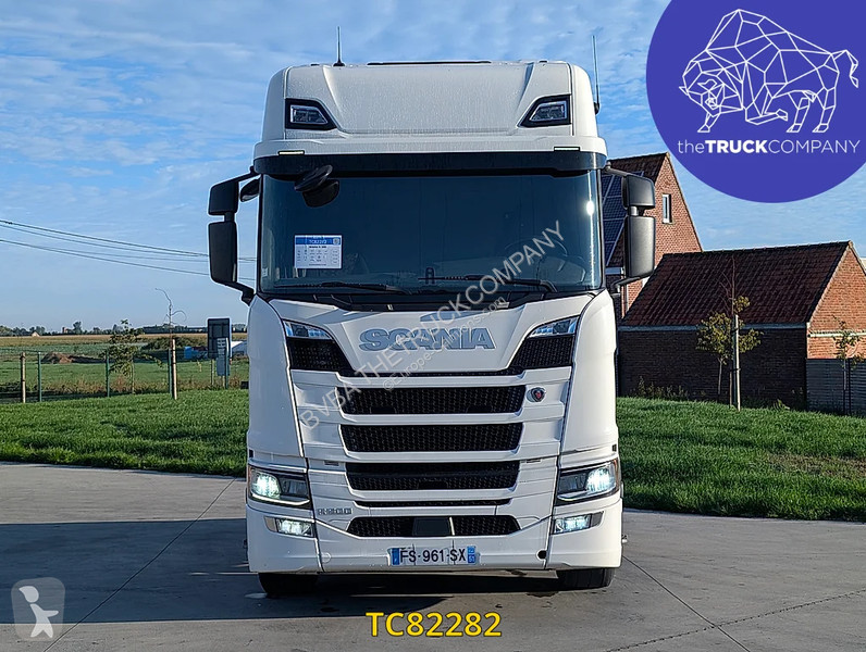 Nyergesvontató Scania 500