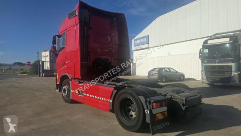Cabeza tractora Volvo