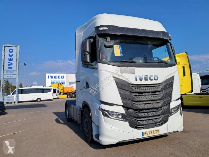 Cabeza tractora Iveco 530