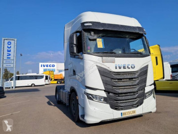 Cabeza tractora Iveco S-WAY 530