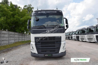 Volvo nyergesvontató