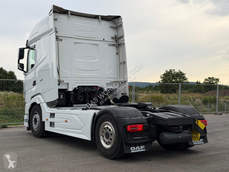 Nyergesvontató DAF 480