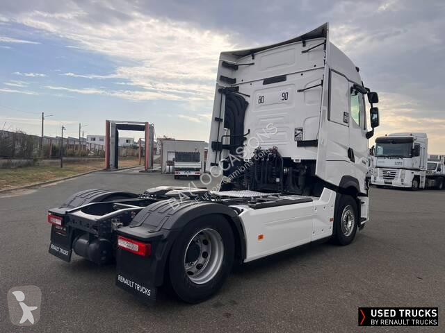 Tractor Renault