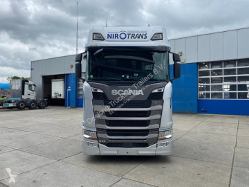 Scania nyergesvontató