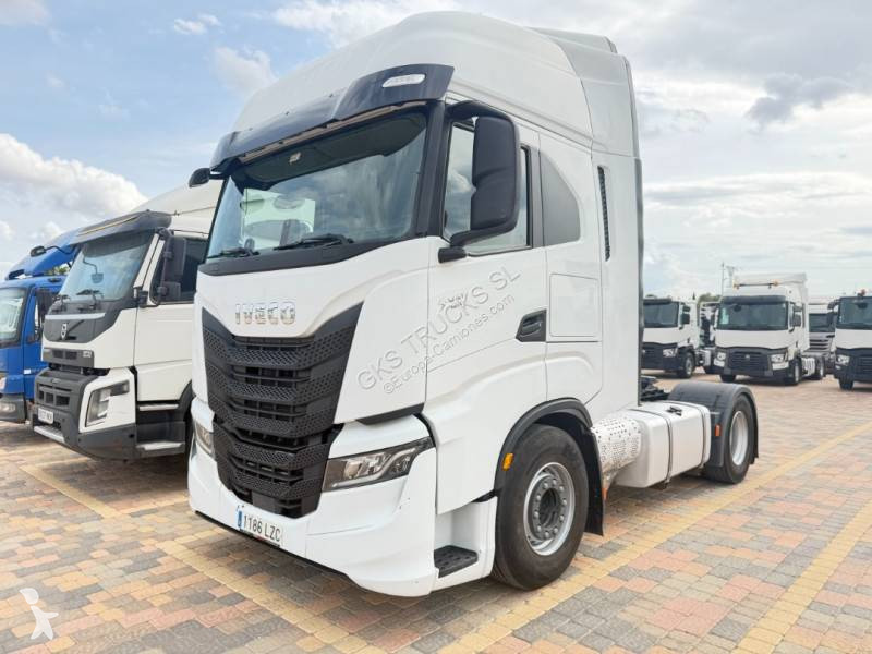 Cabeza tractora Iveco 490