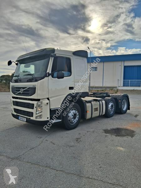 Tractor Volvo 3 EIXOS/ 1ELEVAR E DIRECIONAL +...