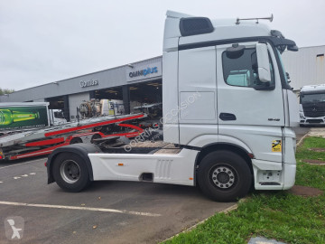 Tracteur Mercedes Actros 1848