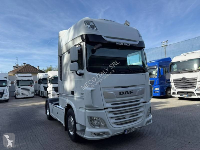 Cap tractor DAF 480