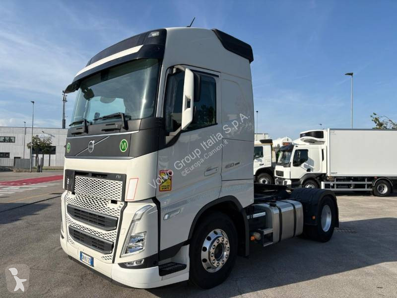 Cap tractor Volvo 460