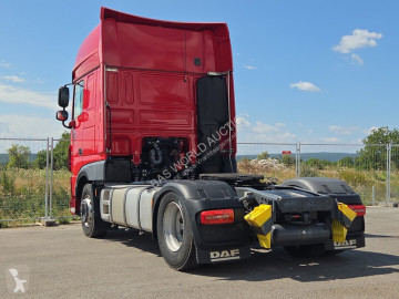 Cap tractor DAF