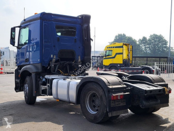 Ciągnik siodłowy Mercedes Actros 1846