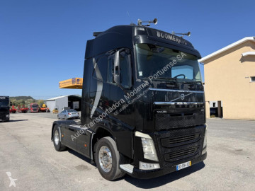 Cabeza tractora Volvo